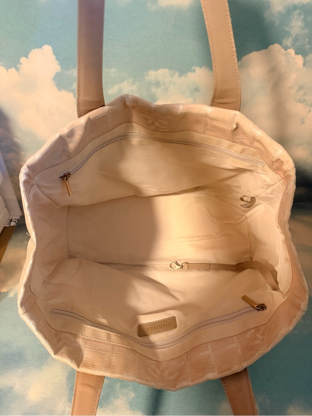 CHANEL miniline tote - Picture 7 of 15